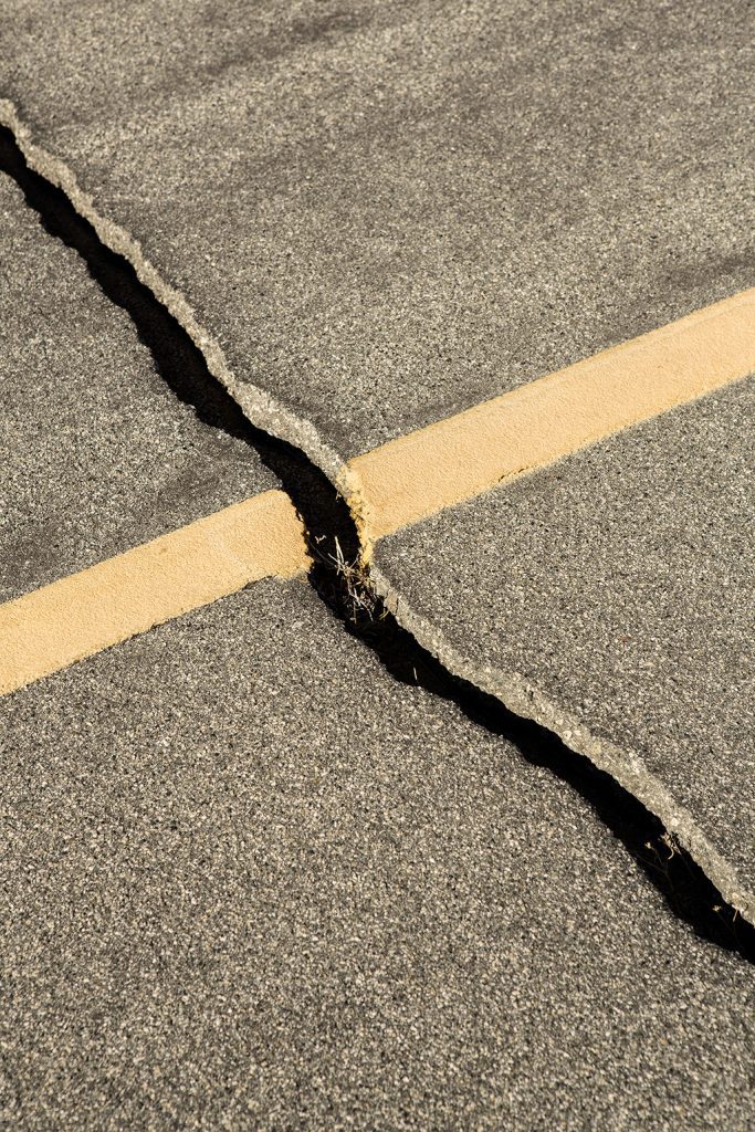 Quadro Rodrigo Takeshi - Cracked, Motel, Palmdale, California